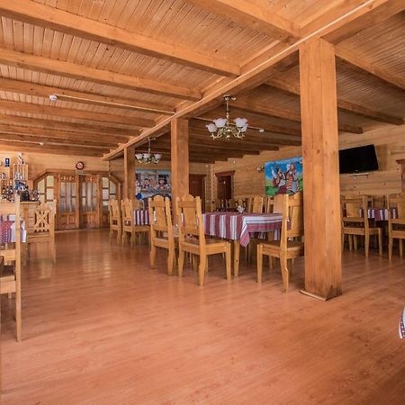 Yuraya Hotel Vorochta Buitenkant foto
