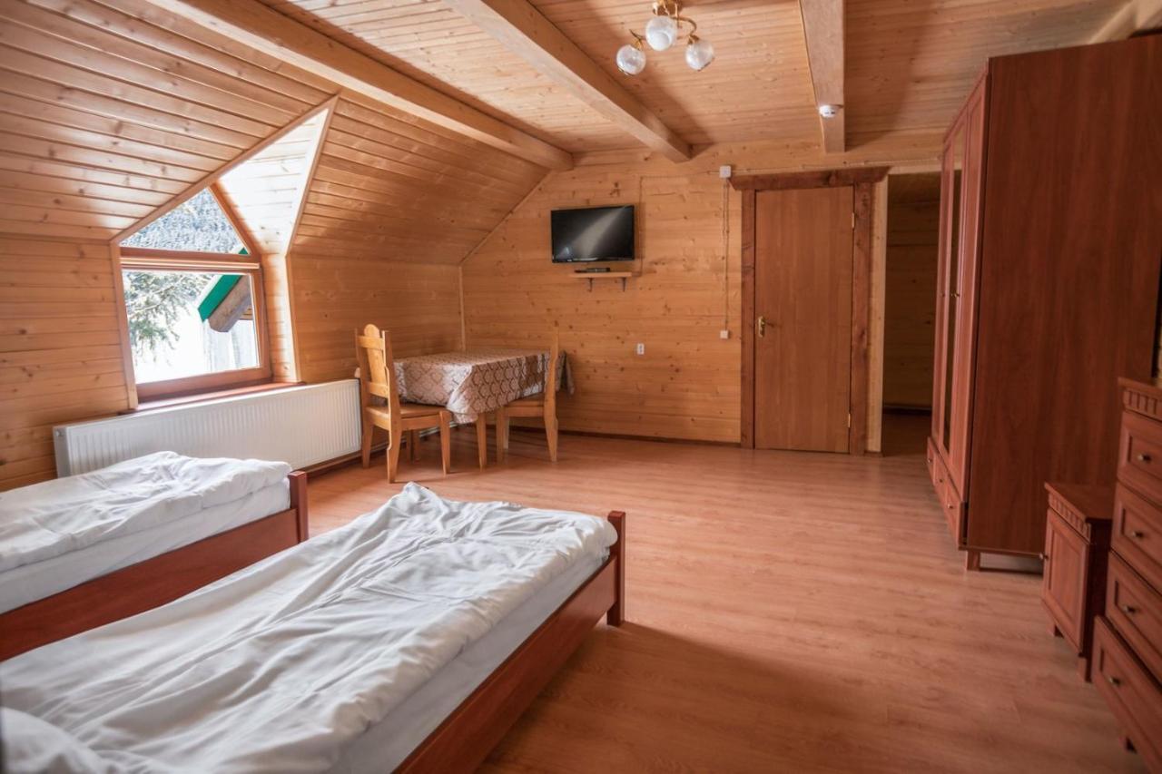 Yuraya Hotel Vorochta Buitenkant foto