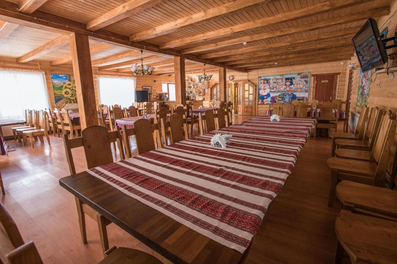 Yuraya Hotel Vorochta Buitenkant foto