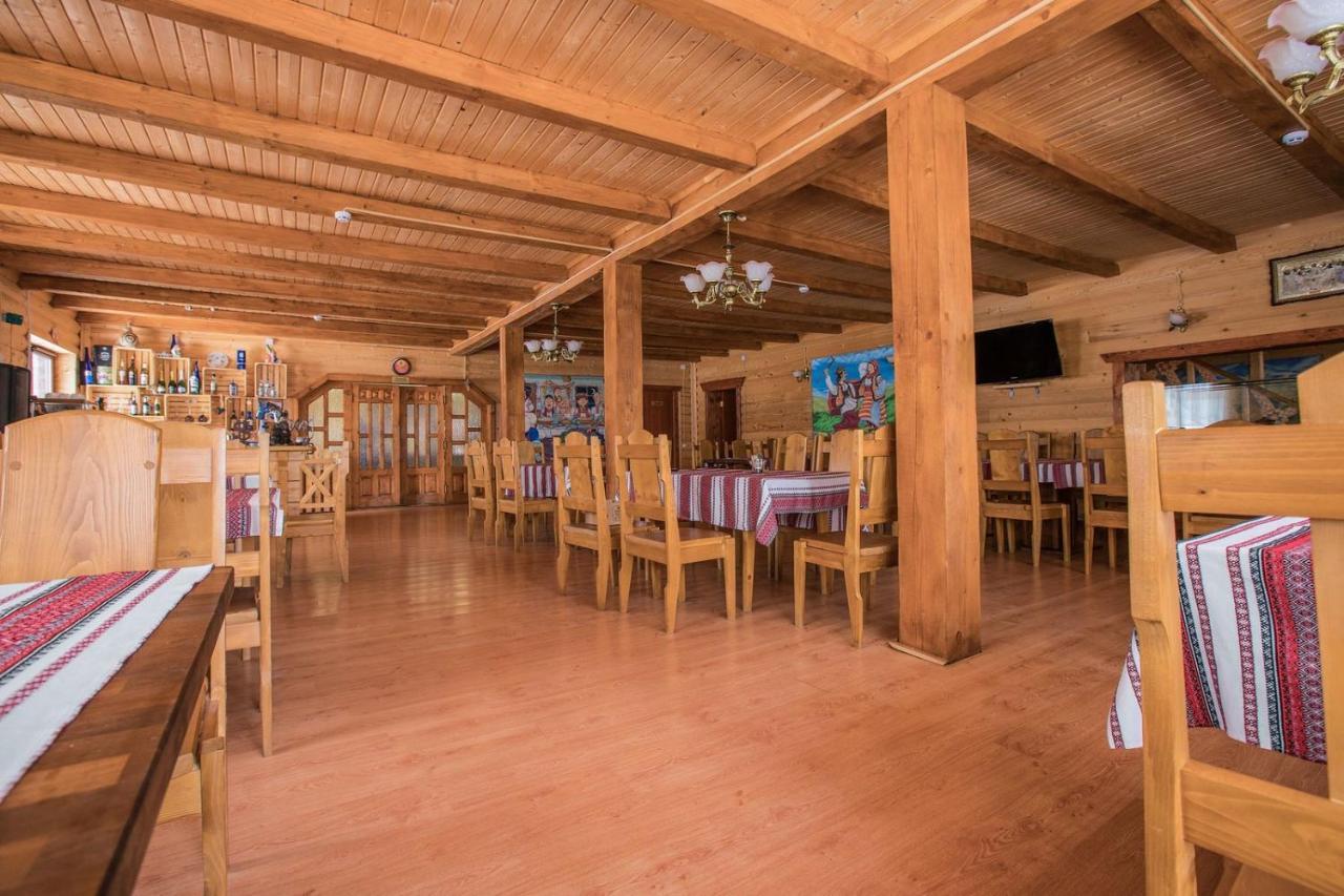 Yuraya Hotel Vorochta Buitenkant foto