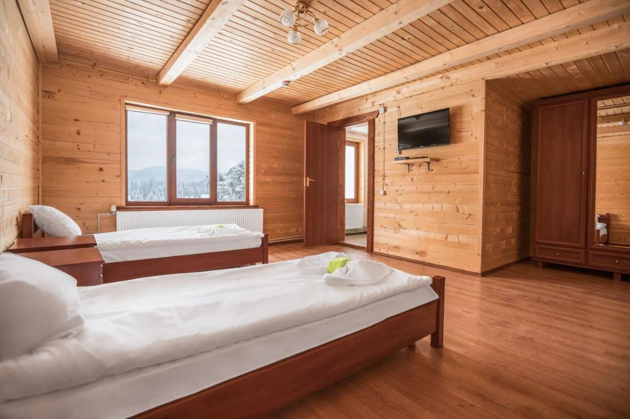 Yuraya Hotel Vorochta Buitenkant foto