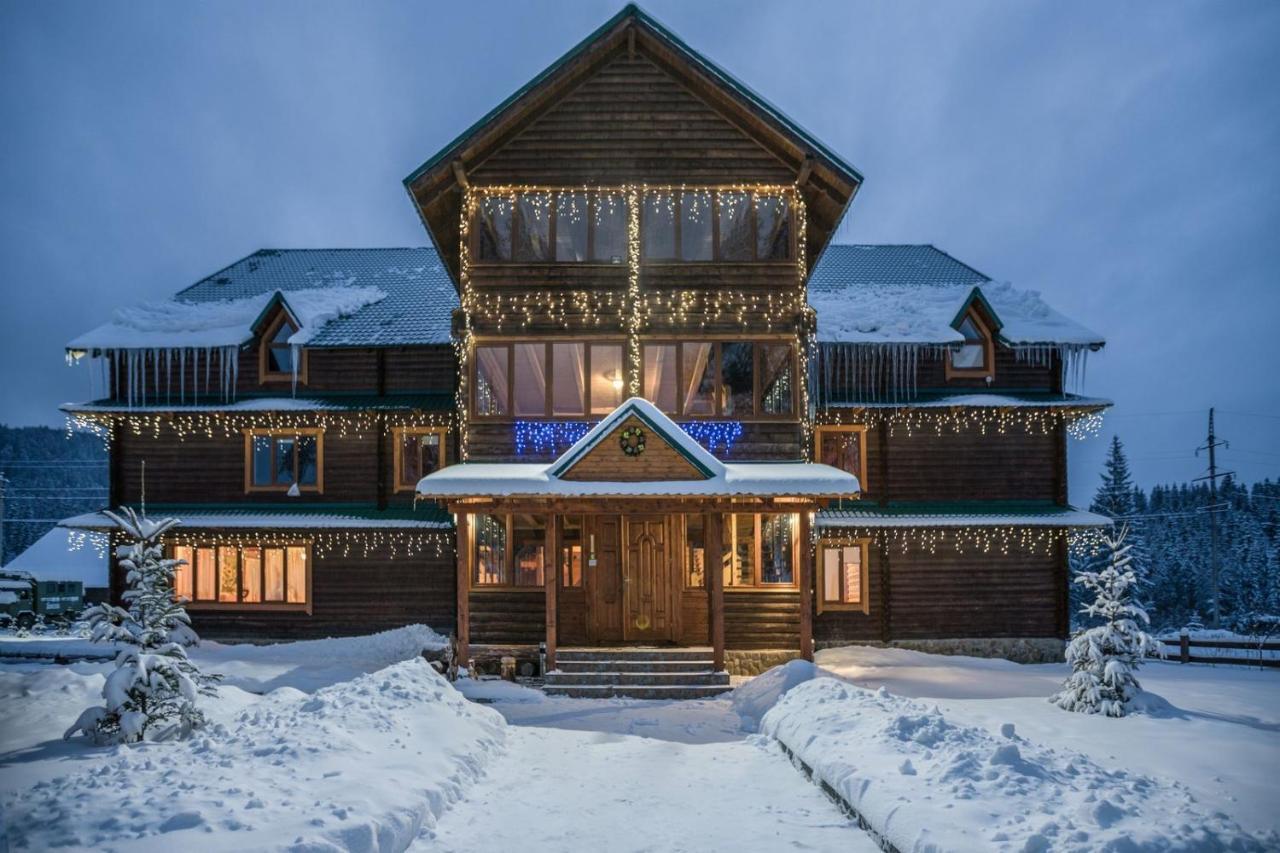 Yuraya Hotel Vorochta Buitenkant foto