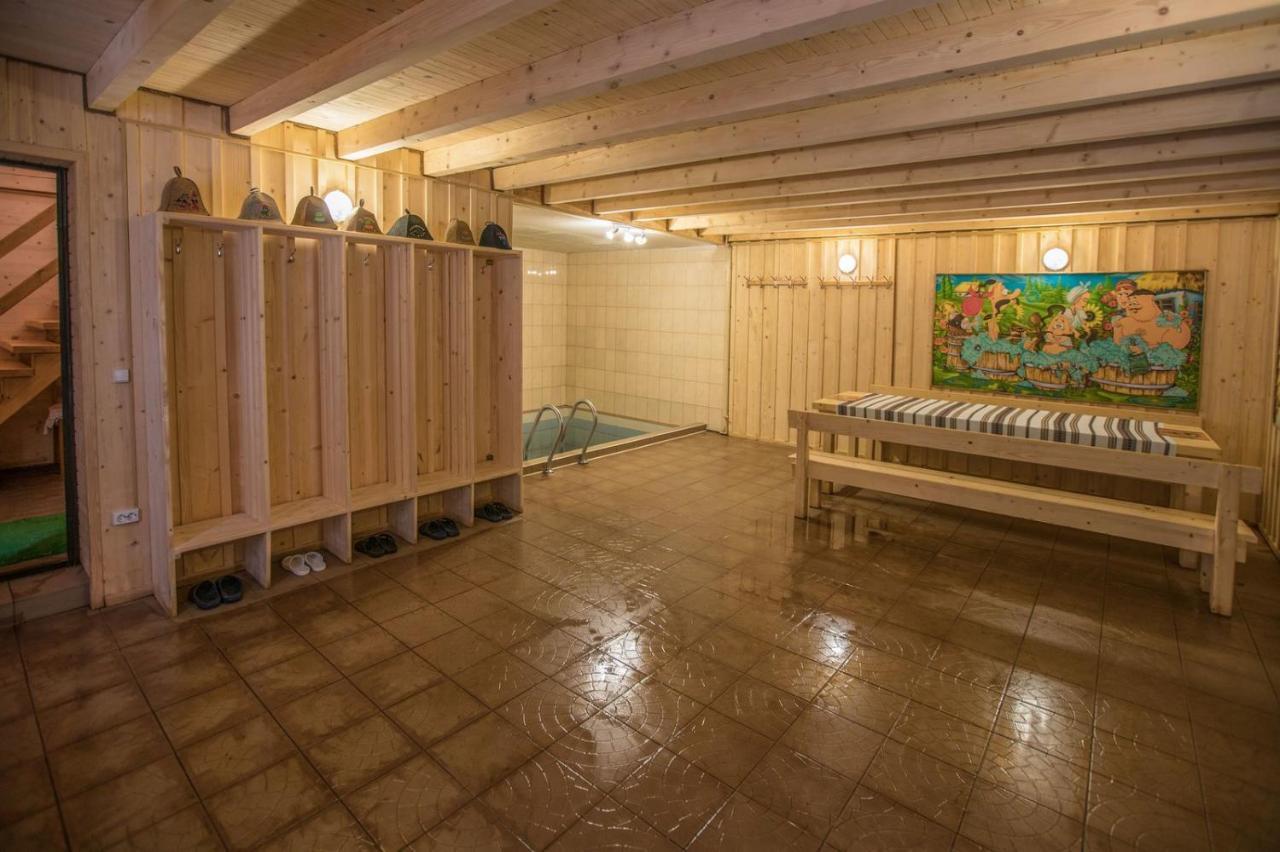 Yuraya Hotel Vorochta Buitenkant foto